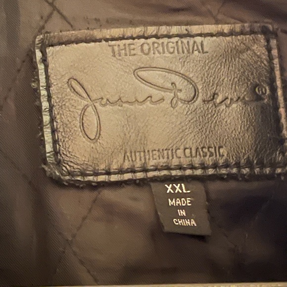 Mens black leather jacket - Picture 3 of 7